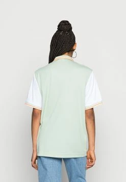 Karl Kani VARSITY BLOCK BASEBALL - T-shirt imprimé Prix De Lancement t-shirts col revers female -Karl Kani Soldes Boutique 00ebf376b07843b7b5f1057a7aeb26ec