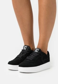Karl Kani Prix Équitable 89 UP LOGO - Baskets basses sneakers rond female