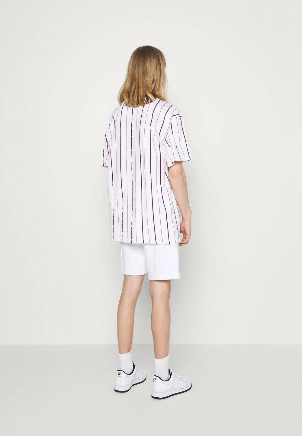 Prix Allégé Karl Kani SMALL SIGNATURE - Short shorts & bermudas normale male 5 Prix Allégé Karl Kani SMALL SIGNATURE - Short shorts & bermudas normale male – Image 3