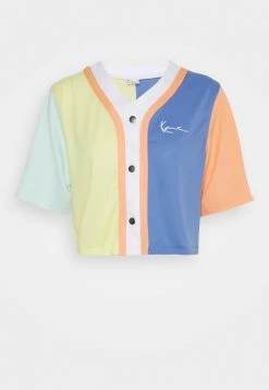 Karl Kani Produit de première qualité CHEST SIGNATURE BLOCK SHORT BASEBALL - T-shirt imprimé t-shirts col en v female -Karl Kani Soldes Boutique 092d2c5aff24446aae6ffd32f1c26999