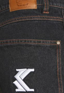 Karl Kani RINSE - Short en jean Première Qualité shorts normale male -Karl Kani Soldes Boutique 0d538f9b3f3d4435baab3e756512ba4c