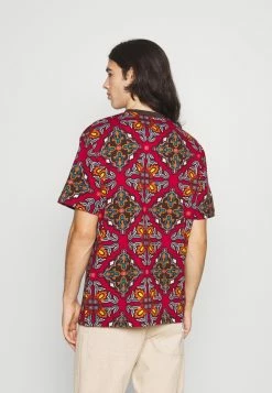 Karl Kani UNISEX RETRO ORNAMENTAL TEE - T-shirt imprimé Prix Ourlé t-shirts col rond 10 Karl Kani UNISEX RETRO ORNAMENTAL TEE - T-shirt imprimé Prix Ourlé t-shirts col rond -Karl Kani Soldes Boutique 0f720c86cc104e998dd1b096063ed07b