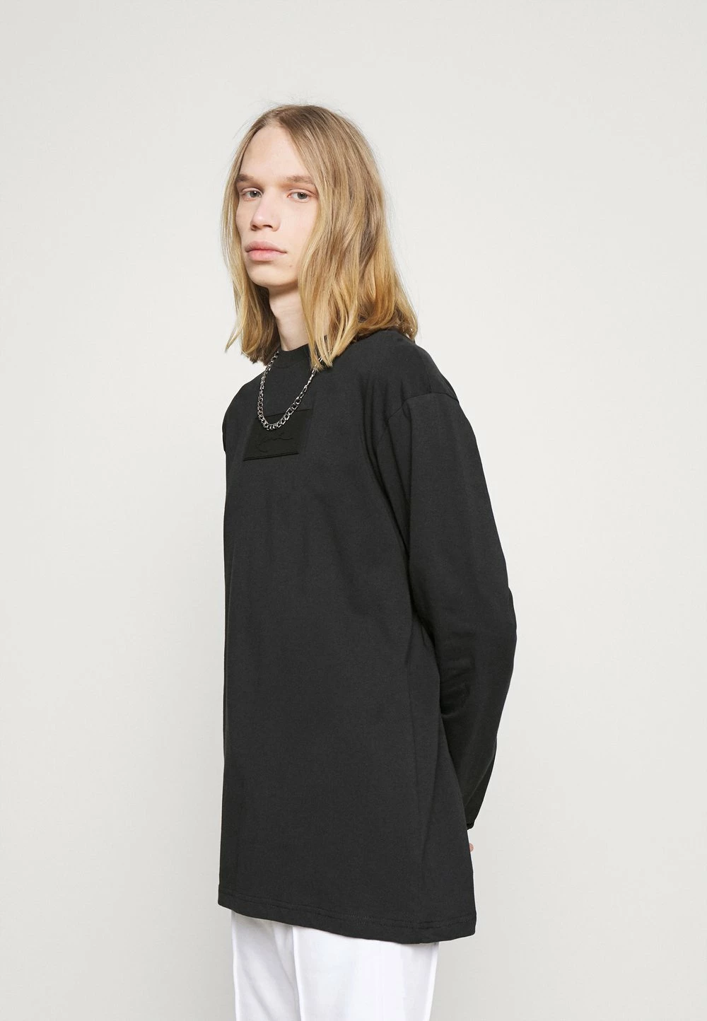 Karl Kani Bon Rapport Coût-Efficacité UNISEX SMALL SIGNATURE BOX CREW - T-shirt à manches longues robes col rond 6 Karl Kani Bon Rapport Coût-Efficacité UNISEX SMALL SIGNATURE BOX CREW - T-shirt à manches longues robes col rond – Image 4