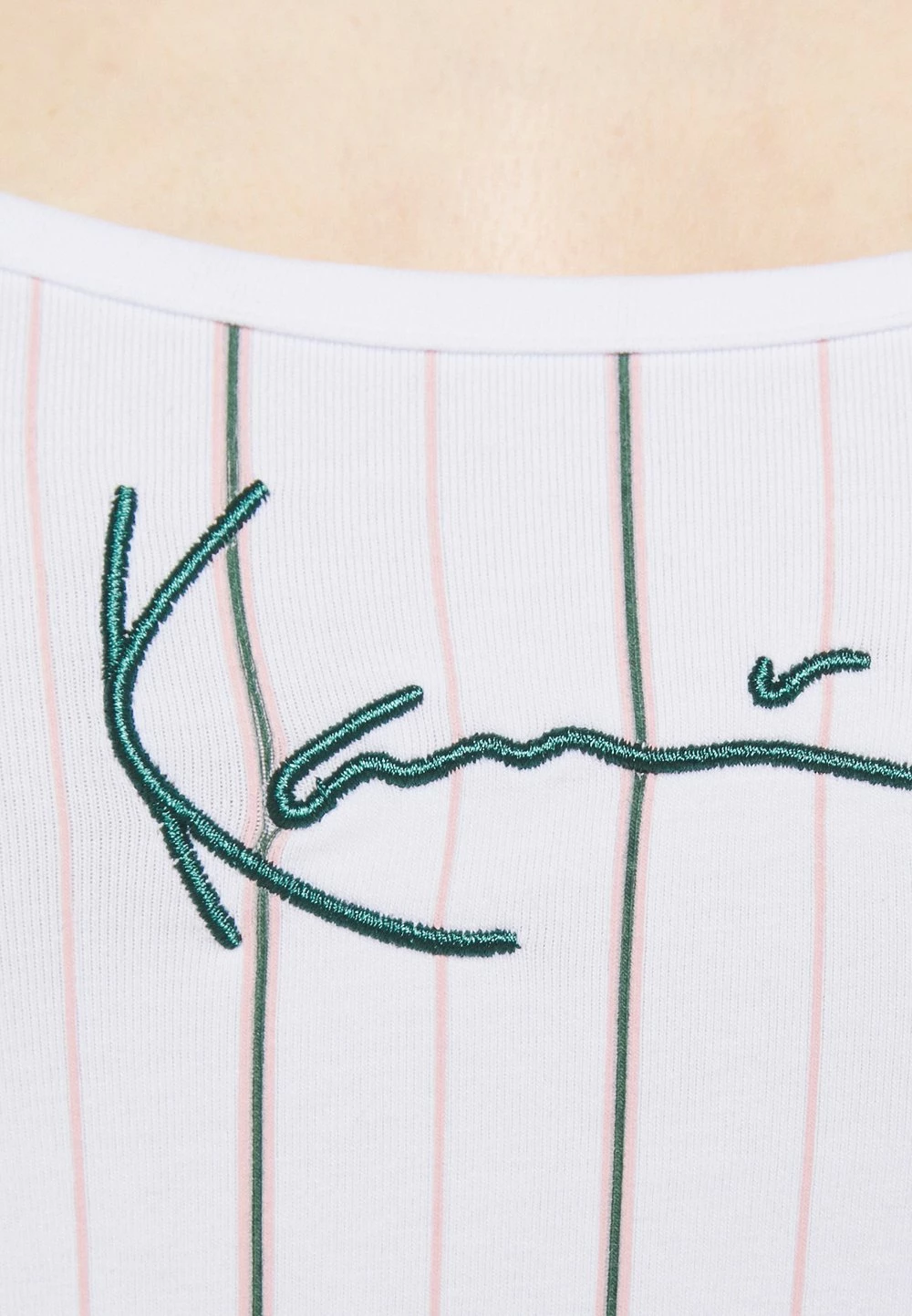 Karl Kani SMALL SIGNATURE PINSTRIPE - Débardeur Prix Dégriffé t-shirts col rond female 7 Karl Kani SMALL SIGNATURE PINSTRIPE - Débardeur Prix Dégriffé t-shirts col rond female – Image 5