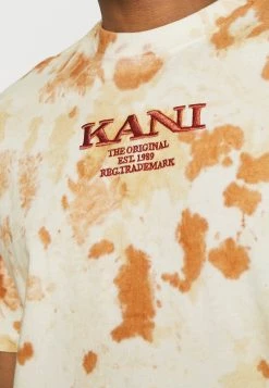 Karl Kani UNISEX RETRO - T-shirt imprimé Qualité Garantie t-shirts col rond 14 Karl Kani UNISEX RETRO - T-shirt imprimé Qualité Garantie t-shirts col rond -Karl Kani Soldes Boutique 188f0cf211d24684bf23ac6fd4565ca6