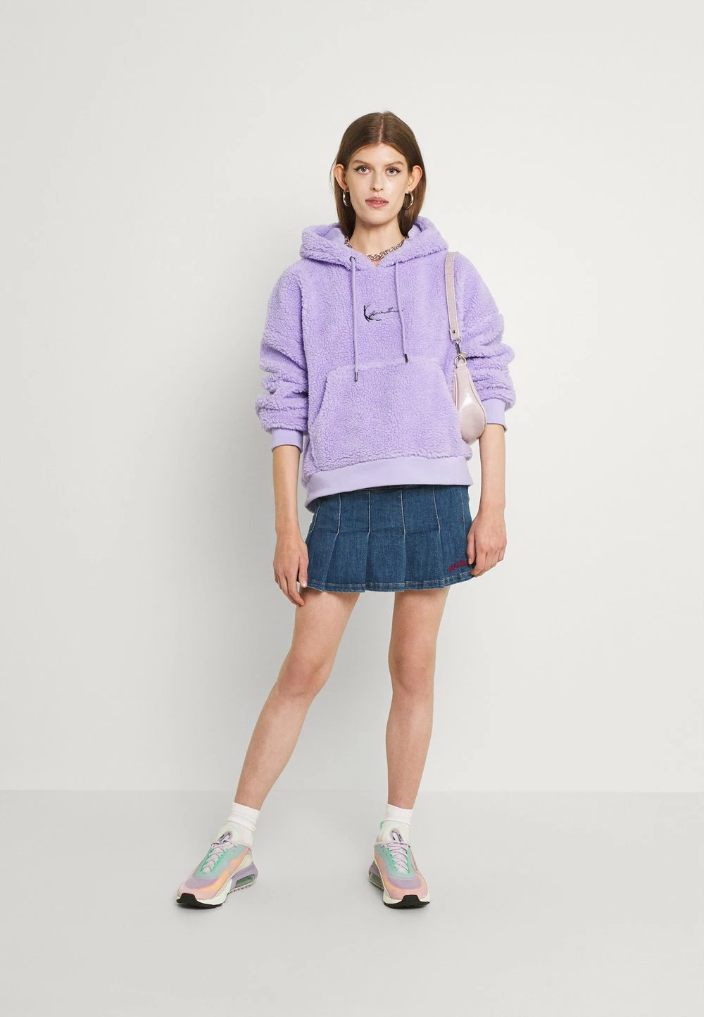 Karl Kani Bas Prix SIGNATURE HOODIE - Sweat à capuche sweats & sweats à capuche female 4 Karl Kani Bas Prix SIGNATURE HOODIE - Sweat à capuche sweats & sweats à capuche female – Image 2