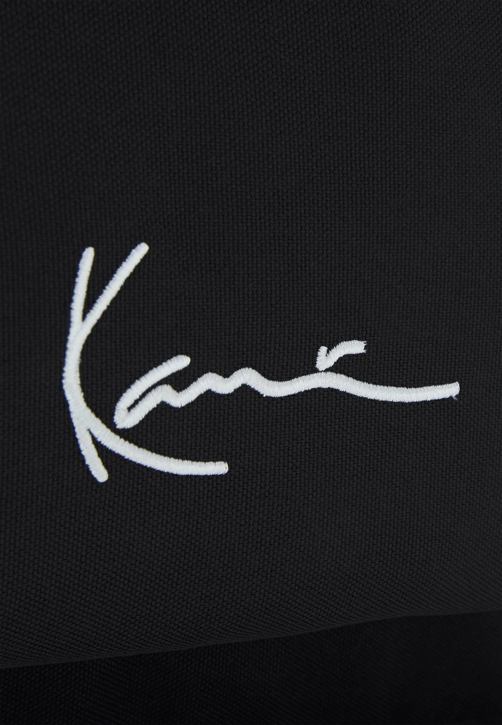 Karl Kani Prix Jamais Vus SIGNATURE BACKPACK BLACK - Sac à dos sacs compartiment pour pc portable unisex 6 Karl Kani Prix Jamais Vus SIGNATURE BACKPACK BLACK - Sac à dos sacs compartiment pour pc portable unisex – Image 4