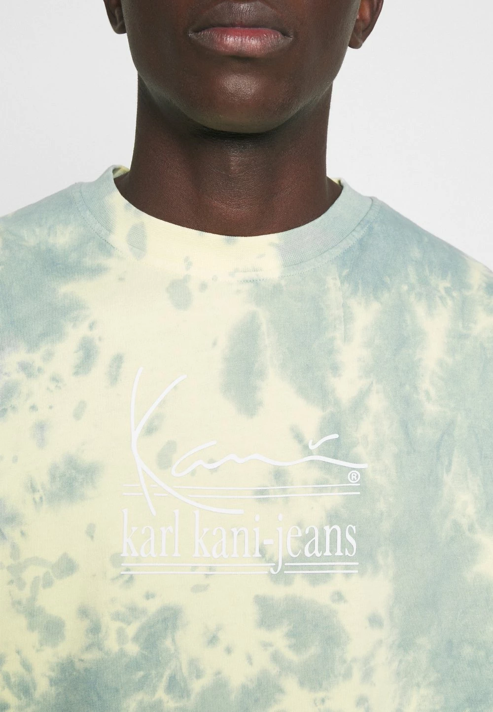 Prix Imbattable Karl Kani SIGNATURE TIE DYE TEE UNISEX - T-shirt imprimé t-shirts col rond 7 Prix Imbattable Karl Kani SIGNATURE TIE DYE TEE UNISEX - T-shirt imprimé t-shirts col rond – Image 5