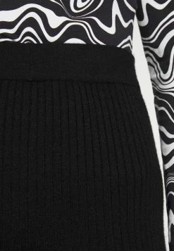 Première Qualité Karl Kani RETRO SLIT - Legging pantalons haute female -Karl Kani Soldes Boutique 293f7bd623634c96b5c078a561d4467c