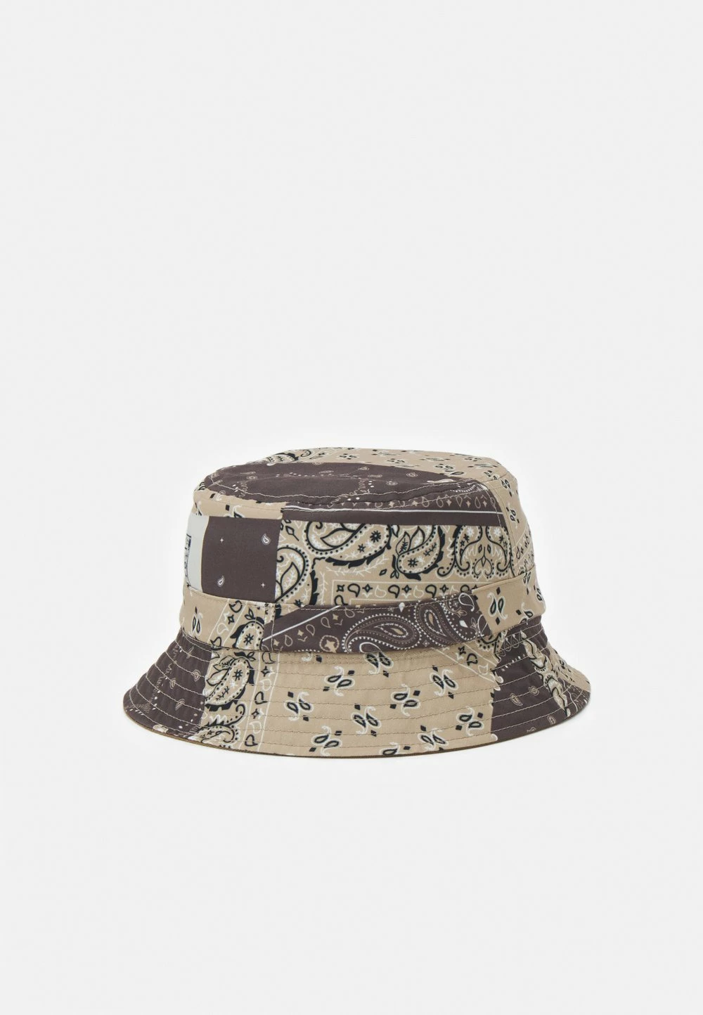 Karl Kani SIGNATURE PAISLEY BUCKET HAT UNISEX - Chapeau Petit Prix casquettes, bonnets et chapeaux paisley/cachemire 4 Karl Kani SIGNATURE PAISLEY BUCKET HAT UNISEX - Chapeau Petit Prix casquettes, bonnets et chapeaux paisley/cachemire – Image 2