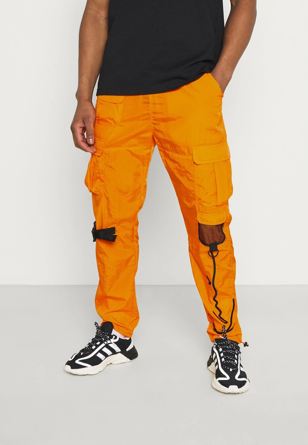 Karl Kani Qualité Garantie SIGNATURE CRINCLE PANTS UNISEX - Pantalon cargo pantalons haute 3 Karl Kani Qualité Garantie SIGNATURE CRINCLE PANTS UNISEX - Pantalon cargo pantalons haute