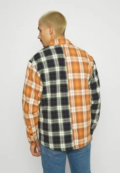 Karl Kani Prix Affortable SMALL SIGNATURE BLOCK UNISEX - Chemise chemises col &agrave; revers -Karl Kani Soldes Boutique 4a6dfbfb2e0b412a8606ecee6278fa69