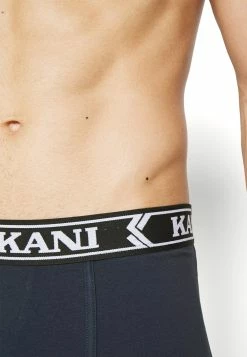 Karl Kani RETRO TAPE ESSENTIAL BRIEFS 3 PACK - Shorty Qualité Fiable sous-vêtements & chaussettes normale male -Karl Kani Soldes Boutique 54f88a009dc54ed68b58e88d7d1cd23a
