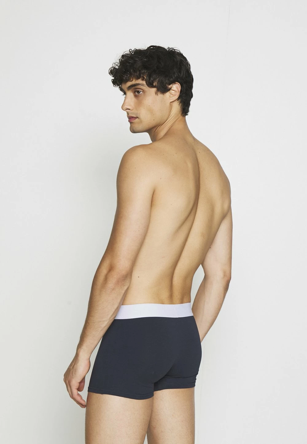 Karl Kani Haute Qualité SMALL SIGNATURE ESSENTIAL 3 PACK - Shorty sous-vêtements & chaussettes normale male 4 Karl Kani Haute Qualité SMALL SIGNATURE ESSENTIAL 3 PACK - Shorty sous-vêtements & chaussettes normale male – Image 2