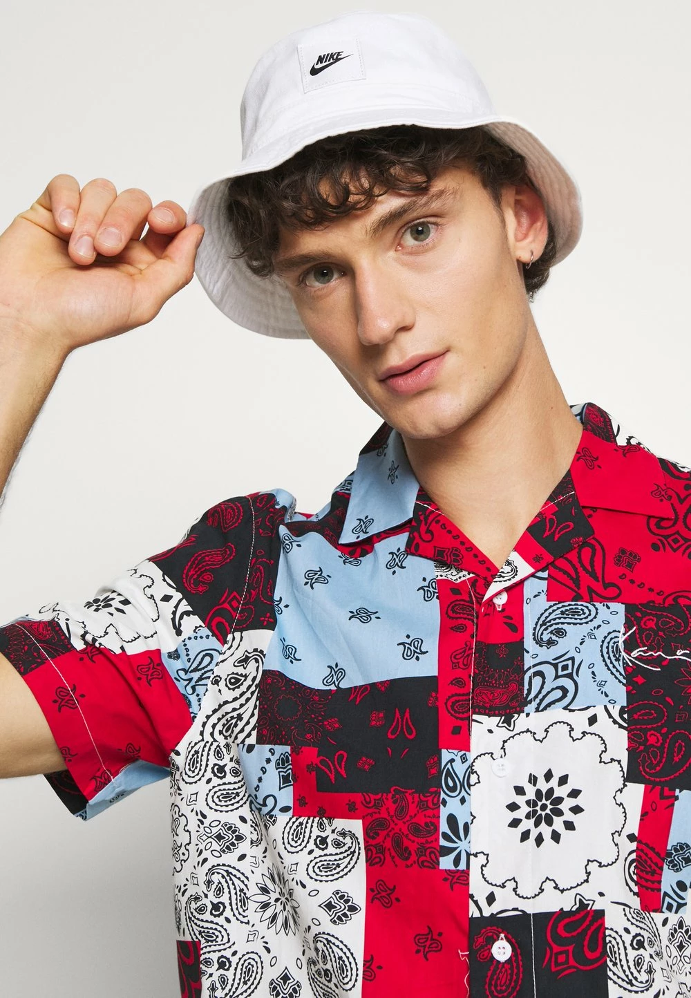 Karl Kani SMALL SIGNATURE PAISLEY RESORT SHIRT - Chemise Meilleur Prix Garanti chemises col revers male 6 Karl Kani SMALL SIGNATURE PAISLEY RESORT SHIRT - Chemise Meilleur Prix Garanti chemises col revers male – Image 4