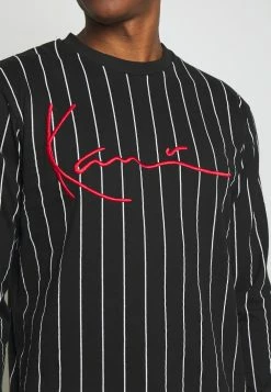 Karl Kani SIGNATURE PINSTRIPE - T-shirt à manches longues Qualité Excellente pantalons col rond male -Karl Kani Soldes Boutique 5c8a55772e6c4ffe8224e253cf7a058f