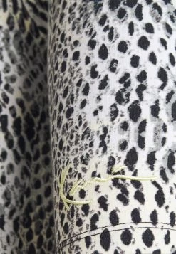 Prix De Lancement Karl Kani SMALL SIGNATURE SNAKE CYCLING - Short shorts haute female -Karl Kani Soldes Boutique 5e6498baa03b445b87184f5e8540eb46