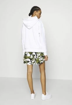 Karl Kani Short Discount En Ligne shorts haute female 9 Karl Kani Short Discount En Ligne shorts haute female -Karl Kani Soldes Boutique 602836bd36194a01ac3ac47011fd413b