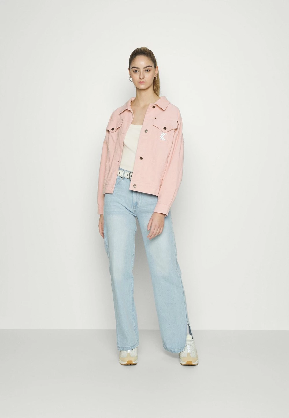 Garantie De Qualité 100% Karl Kani JACKET - Veste légère vestes & blazers col à revers female 4 Garantie De Qualité 100% Karl Kani JACKET - Veste légère vestes & blazers col à revers female – Image 2