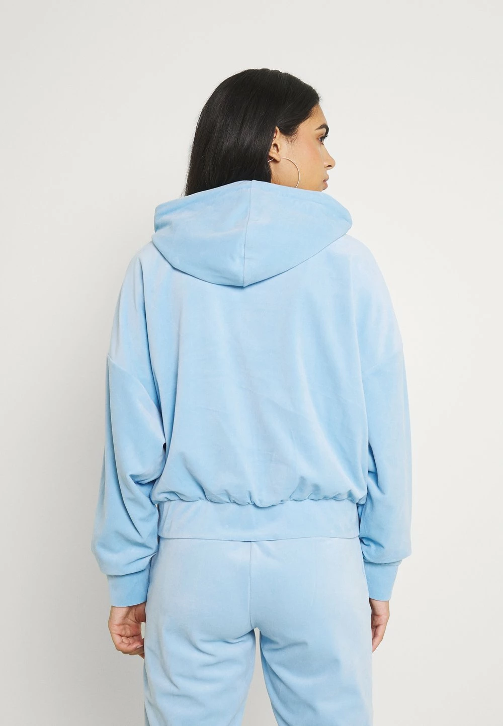 Karl Kani Petit Prix CHEST SIGNATURE JACKET - Sweat à capuche zippé sweats & sweats à capuche female 5 Karl Kani Petit Prix CHEST SIGNATURE JACKET - Sweat à capuche zippé sweats & sweats à capuche female – Image 3