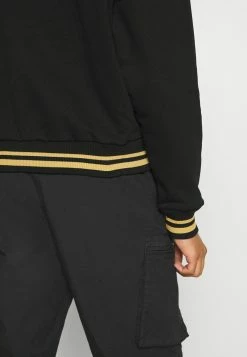 Karl Kani SMALL SIGNATURE BOX HOODIE UNISEX - Sweat à capuche Garantie De Qualité 100% sweats & hoodies 11 Karl Kani SMALL SIGNATURE BOX HOODIE UNISEX - Sweat à capuche Garantie De Qualité 100% sweats & hoodies -Karl Kani Soldes Boutique 65e3136a3cda4a9cae0e9bdffe5eb0c3