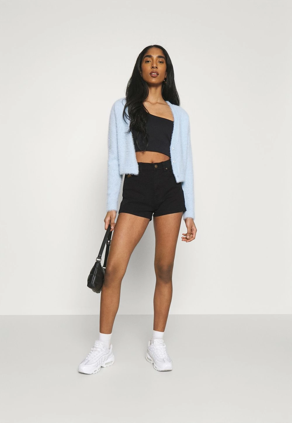 Karl Kani Short en jean Prix Bradés shorts haute female 4 Karl Kani Short en jean Prix Bradés shorts haute female – Image 2