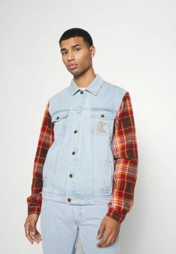 Karl Kani Vendre-Réclame RETRO PATCH JACKET UNISEX - Veste en jean vestes & blazers col à revers 15 Karl Kani Vendre-Réclame RETRO PATCH JACKET UNISEX - Veste en jean vestes & blazers col à revers -Karl Kani Soldes Boutique 6d540d3ccc07408d870c162c2aa7c117