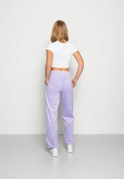 Prix d’Amis Karl Kani SMALL SIGNATURE PANTS - Pantalon de survêtement joggings haute female -Karl Kani Soldes Boutique 6e5961cf7b154ad5bb1f0255e2374d0b