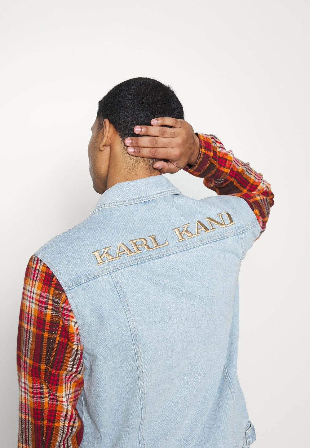 Karl Kani Vendre-Réclame RETRO PATCH JACKET UNISEX - Veste en jean vestes & blazers col à revers 7 Karl Kani Vendre-Réclame RETRO PATCH JACKET UNISEX - Veste en jean vestes & blazers col à revers – Image 5