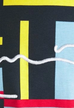 Karl Kani SIGNATURE BLOCK TEE UNISEX - T-shirt imprimé Vendre-Réclame t-shirts col rond -Karl Kani Soldes Boutique 71a05eb7a1d94f5b924232147ef89df9