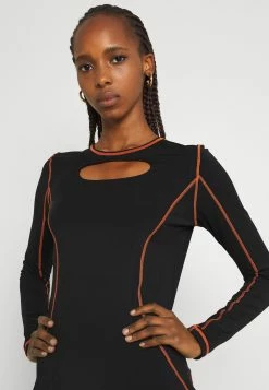 Karl Kani SIGNATURE CUTOUT DRESS - Robe fourreau Prix De Lancement robes col rond female 11 Karl Kani SIGNATURE CUTOUT DRESS - Robe fourreau Prix De Lancement robes col rond female -Karl Kani Soldes Boutique 761b1f7b75c845bfa9523a8a79cd7cb6