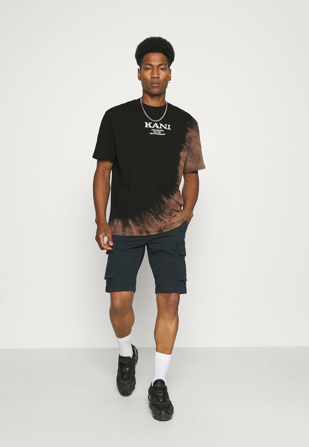 Karl Kani RETRO BLEACHED TEE UNISEX - T-shirt imprimé Bas Prix t-shirts col rond 4 Karl Kani RETRO BLEACHED TEE UNISEX - T-shirt imprimé Bas Prix t-shirts col rond – Image 2