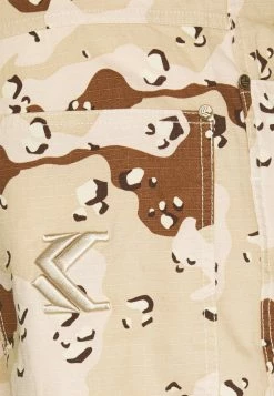 Prix Gelé Karl Kani SMALL SIGNATURE - Short shorts normale male -Karl Kani Soldes Boutique 86a231c6f326410ca701813d76fe1829