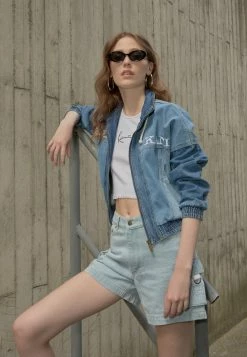 Karl Kani RETRO BLOCK JACKET - Veste en jean Promos vestes & blazers col montant female -Karl Kani Soldes Boutique 8924bcfda0744ee8ac3d0c1df6fc77cf