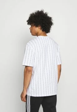 Haute Qualité Karl Kani SIGNATURE LOGO TEE - T-shirt imprimé sweatshirts col rond male 10 Haute Qualité Karl Kani SIGNATURE LOGO TEE - T-shirt imprimé sweatshirts col rond male -Karl Kani Soldes Boutique 92c14802a88245e99a278df453d46242