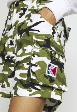Karl Kani Short Discount En Ligne shorts haute female 11 Karl Kani Short Discount En Ligne shorts haute female -Karl Kani Soldes Boutique 92ffd7b5574d4761848a8c798ecceeb5