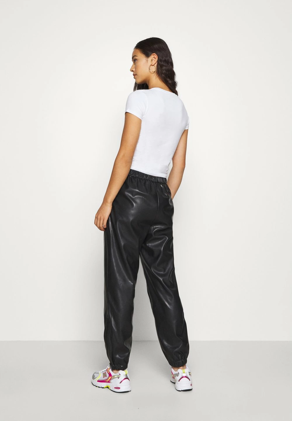 Prix Abordable Karl Kani SMALL SIGNATURE SHORT TEE - T-shirt imprimé t-shirts col rond female 5 Prix Abordable Karl Kani SMALL SIGNATURE SHORT TEE - T-shirt imprimé t-shirts col rond female – Image 3