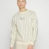 Karl Kani UNISEX SMALL SIGNATURE PINSTRIPE CREW - Sweatshirt Prix Légers sweats & hoodies col rond 1 Karl Kani UNISEX SMALL SIGNATURE PINSTRIPE CREW - Sweatshirt Prix Légers sweats & hoodies col rond -Karl Kani Soldes Boutique 93b97a00f1af4fc7881d1ae32085ea24