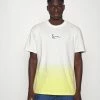 Karl Kani Prix Acceptable SMALL SIGNATURE TEE UNISEX - T-shirt imprimé t-shirts col rond -Karl Kani Soldes Boutique 969bd8a3a0a44d4fbcbbde5622eca64a