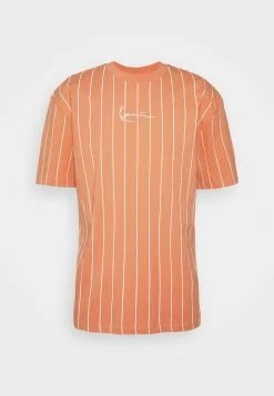 Karl Kani Marchandise de première qualité SMALL SIGNATURE PINSTRIPE TEE UNISEX - T-shirt imprimé vestes col rond -Karl Kani Soldes Boutique a41f1415c5a148448f586cc2b7167204 2