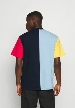 Karl Kani SIGNATURE BLOCK TEE UNISEX - T-shirt imprimé Bas Prix t-shirts col rond 10 Karl Kani SIGNATURE BLOCK TEE UNISEX - T-shirt imprimé Bas Prix t-shirts col rond -Karl Kani Soldes Boutique a9b85ca166194c8591437c6301a5b133