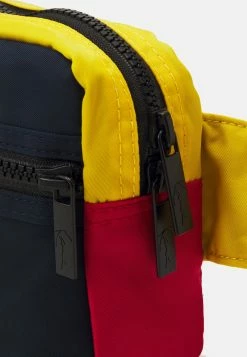 Karl Kani SIGNATURE VLOCK HIP - Sac banane Qualité Fiable sacs fermeture éclair male -Karl Kani Soldes Boutique ae4f89f6301a459bb1ba2de1cff3e44e