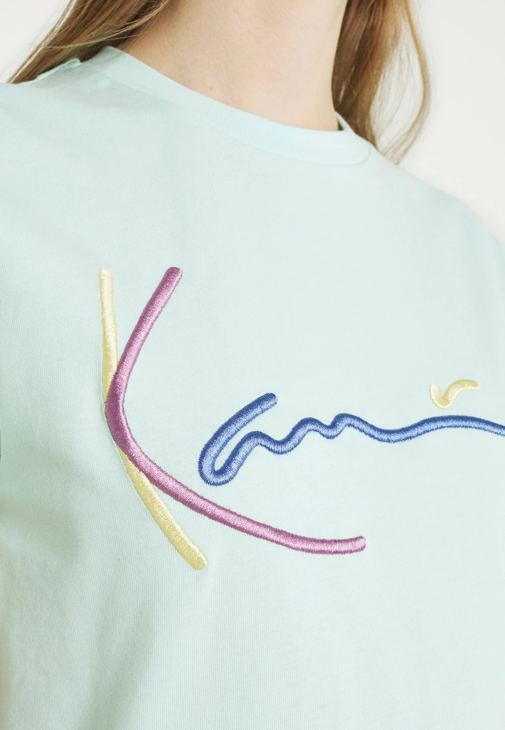 Karl Kani Prix Favorable SIGNATURE TEE - T-shirt imprimé t-shirts col rond female 8 Karl Kani Prix Favorable SIGNATURE TEE - T-shirt imprimé t-shirts col rond female – Image 6