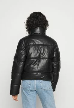 Karl Kani Discount En Ligne RETRO PUFFER JACKET - Veste d'hiver vestes & blazers col doublé female -Karl Kani Soldes Boutique b485d9546a494879a90c44f69074133b