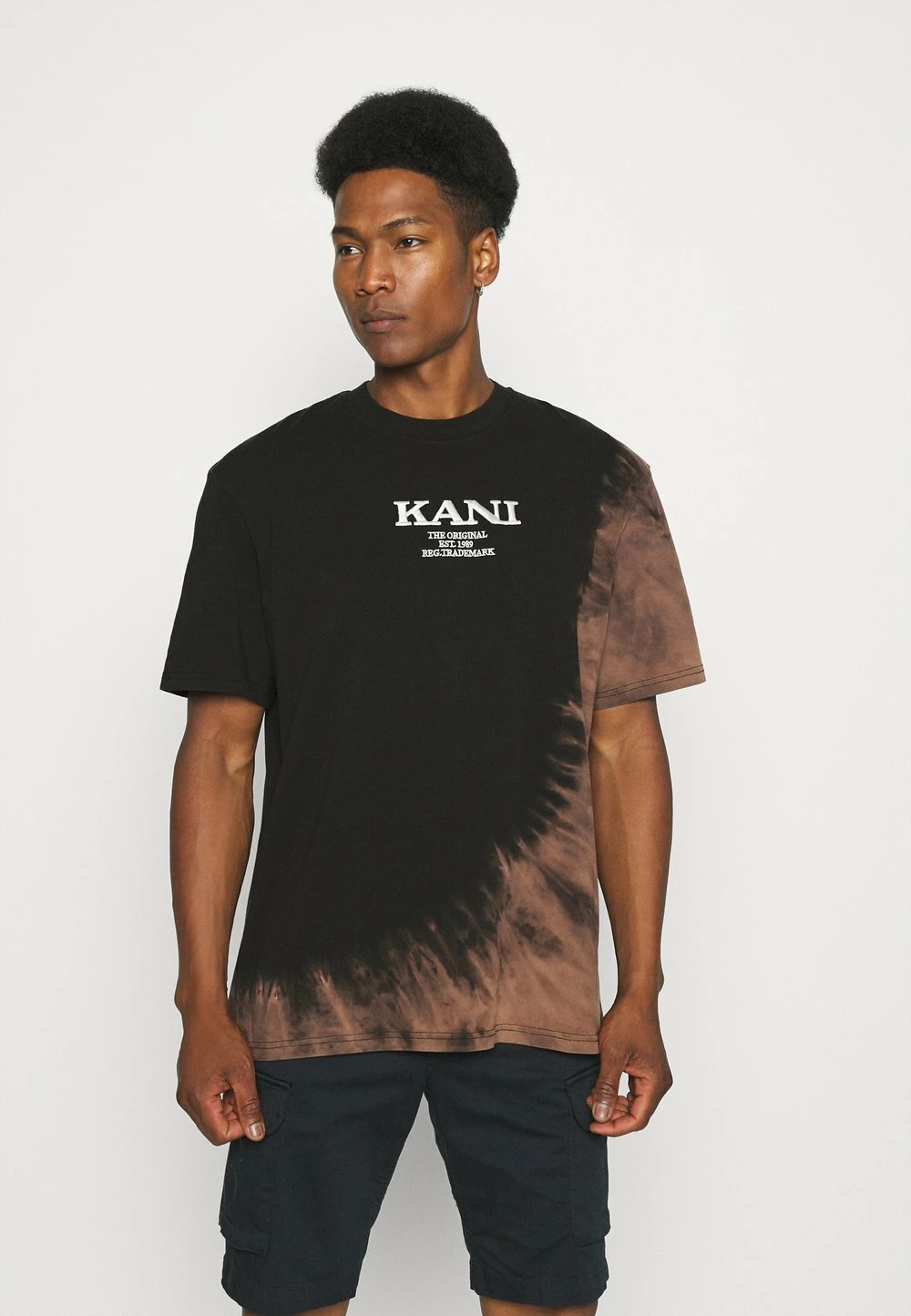 Karl Kani RETRO BLEACHED TEE UNISEX - T-shirt imprimé Bas Prix t-shirts col rond 3 Karl Kani RETRO BLEACHED TEE UNISEX - T-shirt imprimé Bas Prix t-shirts col rond