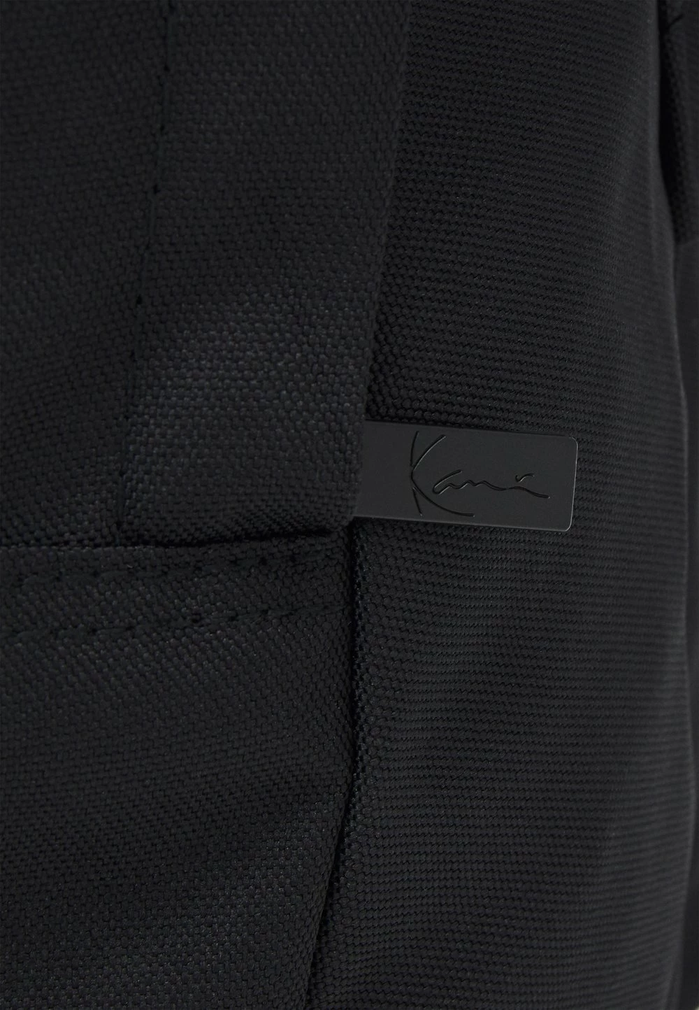Karl Kani Prix Jamais Vus SIGNATURE BACKPACK BLACK - Sac à dos sacs compartiment pour pc portable unisex 7 Karl Kani Prix Jamais Vus SIGNATURE BACKPACK BLACK - Sac à dos sacs compartiment pour pc portable unisex – Image 5