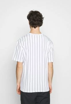Karl Kani Prix Raisonnable SMALL SIGNATURE PINSTRIPE TEE UNISEX - T-shirt imprimé t-shirts col rond -Karl Kani Soldes Boutique c0e30e8d9bd344cf8d487c2e8fb7d74e