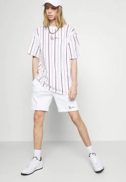 Prix Allégé Karl Kani SMALL SIGNATURE - Short shorts & bermudas normale male 11 Prix Allégé Karl Kani SMALL SIGNATURE - Short shorts & bermudas normale male -Karl Kani Soldes Boutique c8ca10826b8d48ea9127cf786bbfa35e