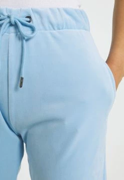 Karl Kani Rabais SIGNATURE VELVET PANTS - Pantalon de survêtement joggings haute female 11 Karl Kani Rabais SIGNATURE VELVET PANTS - Pantalon de survêtement joggings haute female -Karl Kani Soldes Boutique cf17e6aa09084451a8162f7583db48b6