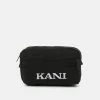 Pas Cher Karl Kani RETRO HIP BAG UNISEX - Sac banane sacs fermeture éclair -Karl Kani Soldes Boutique d6db0ff04a9f4d28a52ee23bddfd9c23